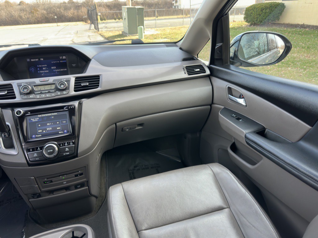 2016 Honda Odyssey Image 9