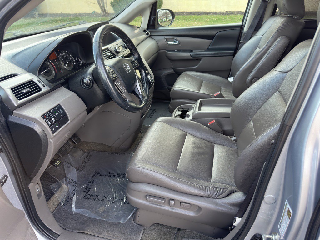 2016 Honda Odyssey Image 10
