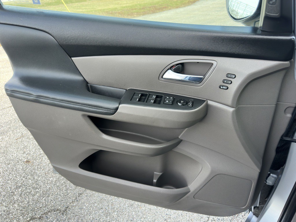 2016 Honda Odyssey Image 32