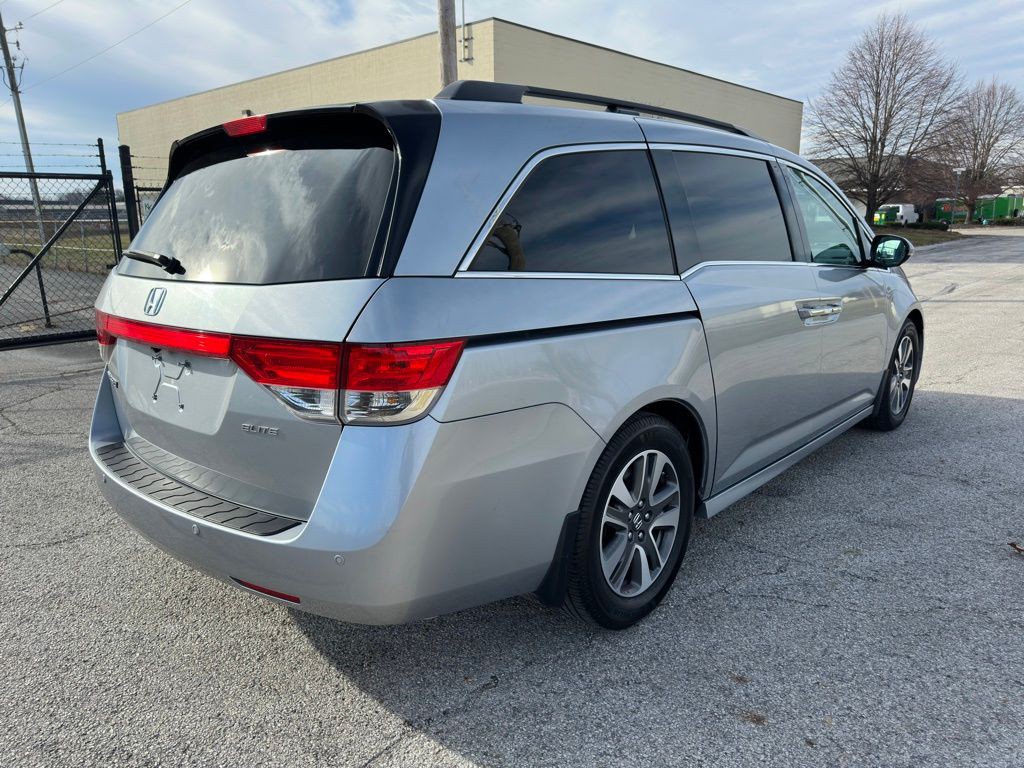 2016 Honda Odyssey Image 4