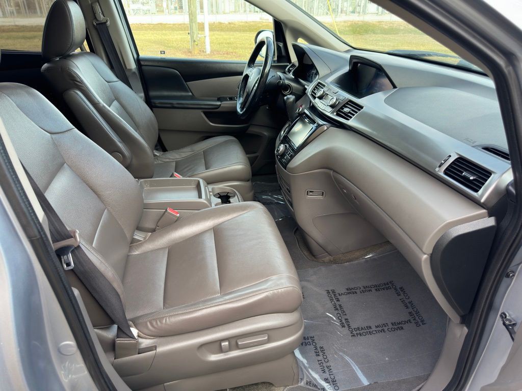 2016 Honda Odyssey Image 15