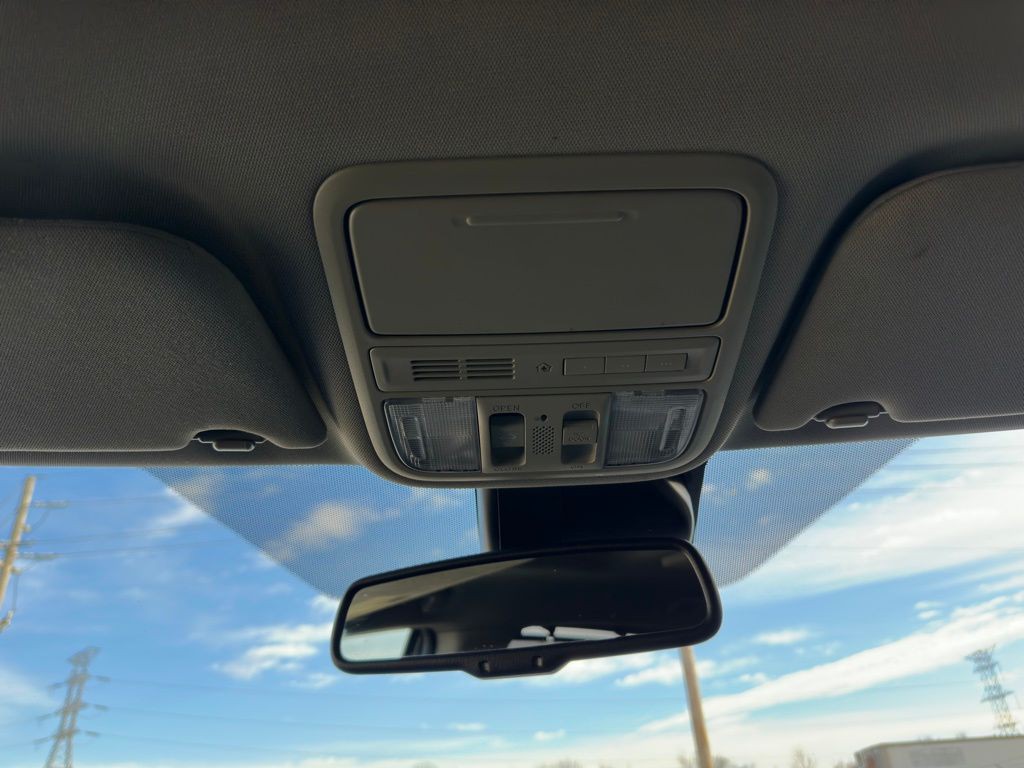 2016 Honda Odyssey Image 30