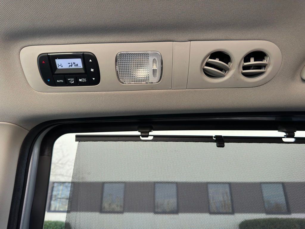 2016 Honda Odyssey Image 34