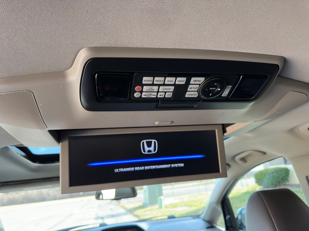 2016 Honda Odyssey Image 35