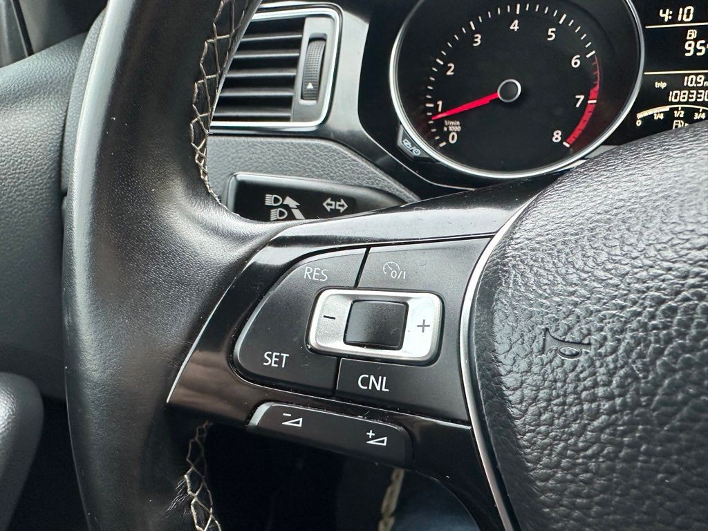2016 Volkswagen Jetta Image 17