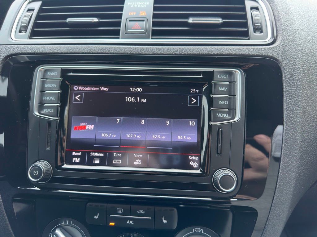 2016 Volkswagen Jetta Image 21