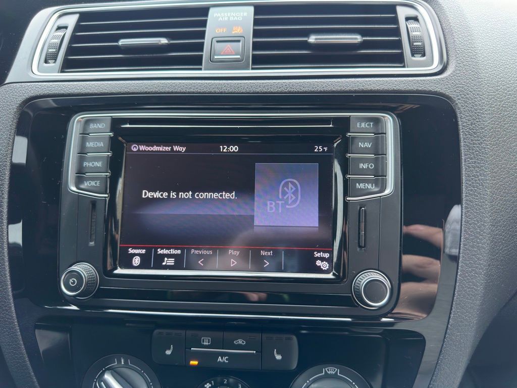 2016 Volkswagen Jetta Image 22