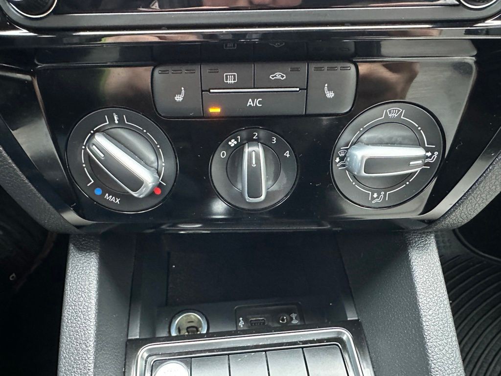 2016 Volkswagen Jetta Image 25