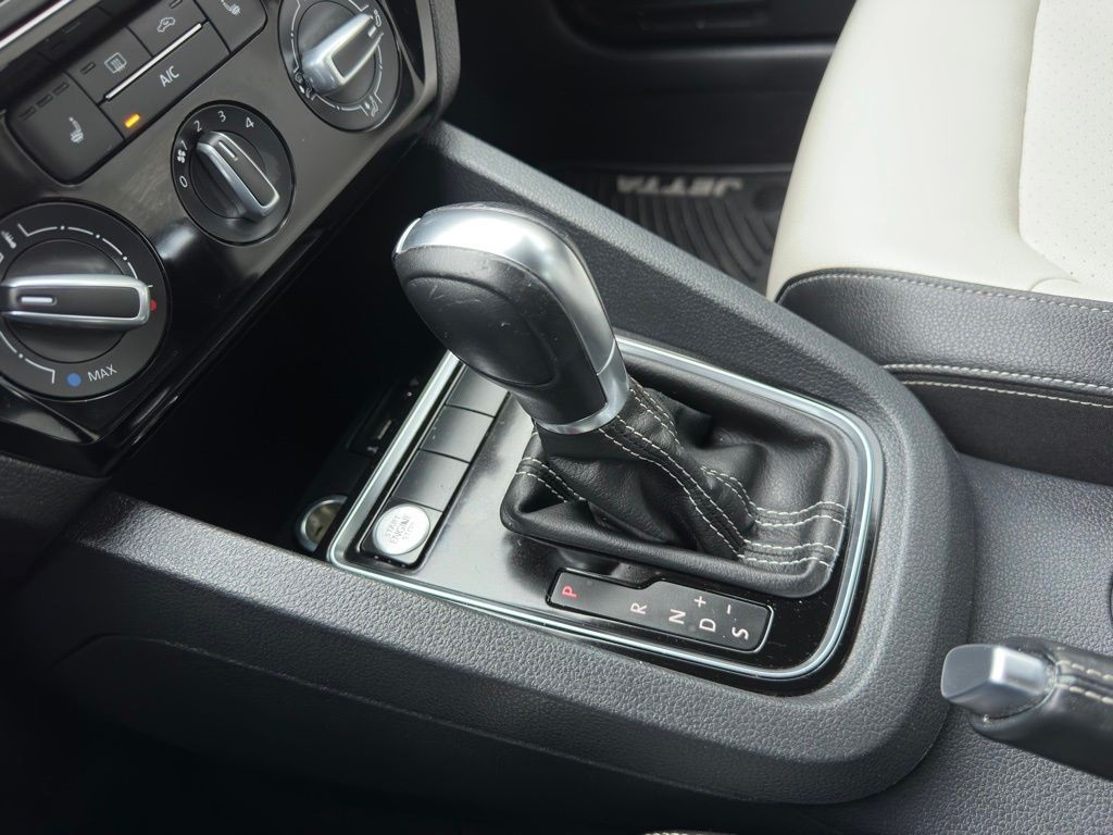 2016 Volkswagen Jetta Image 26