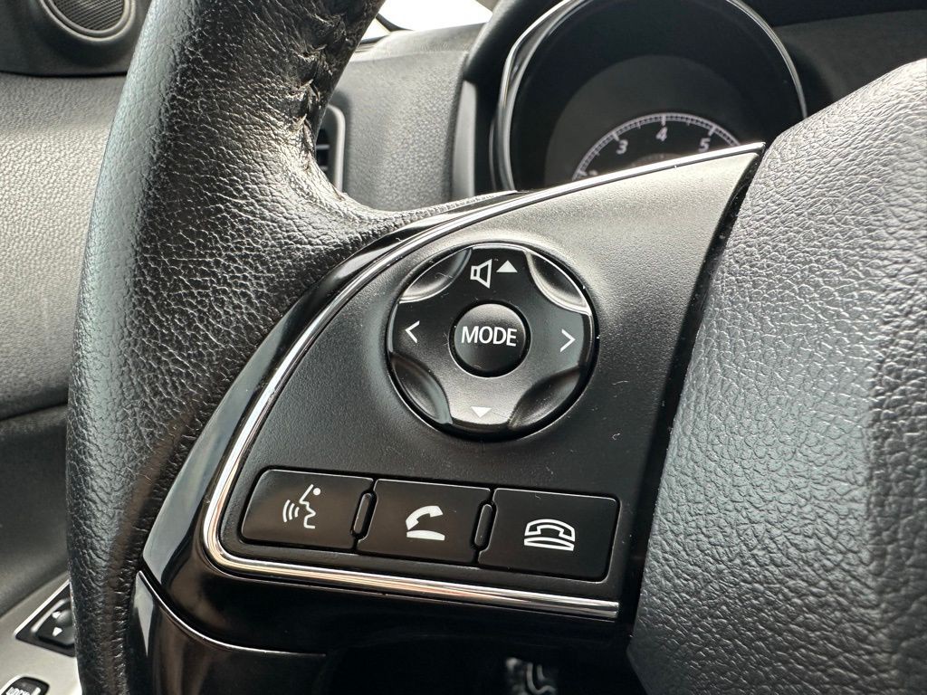 2018 Mitsubishi Outlander Image 18