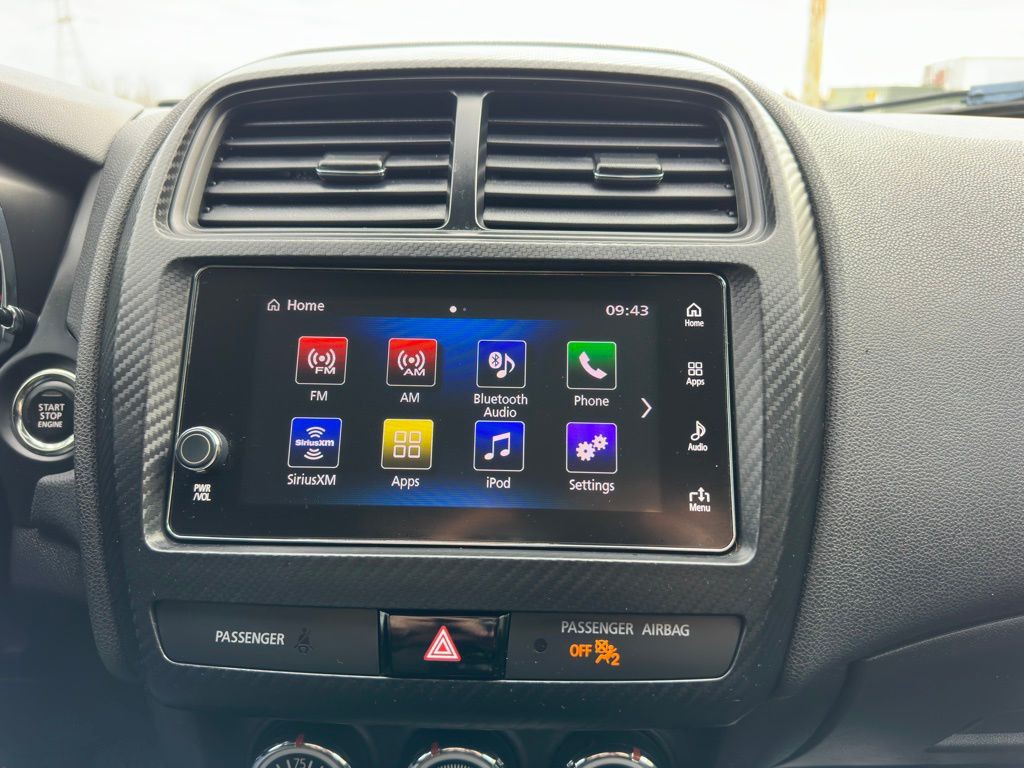 2018 Mitsubishi Outlander Image 19