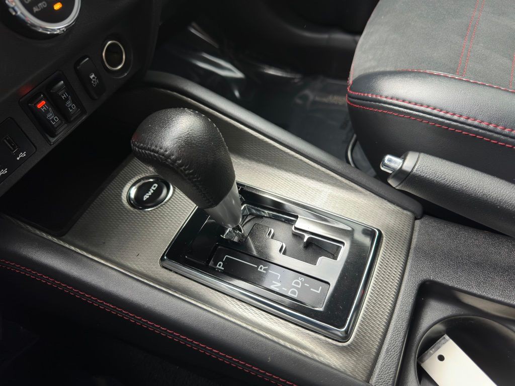 2018 Mitsubishi Outlander Image 25