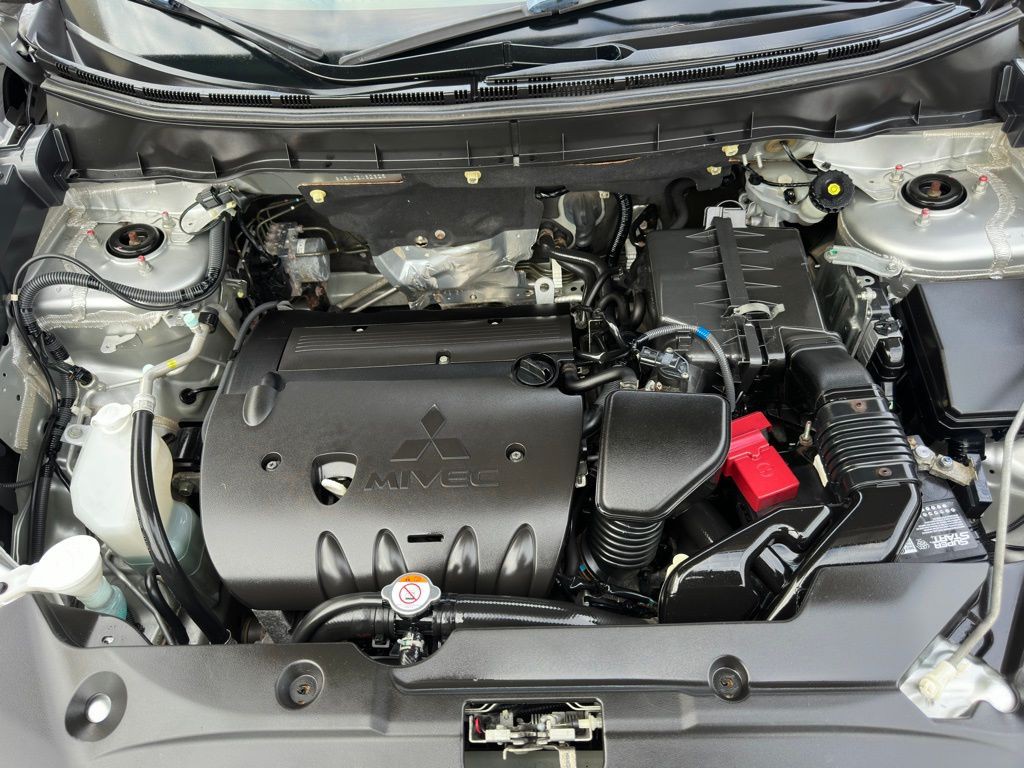 2018 Mitsubishi Outlander Image 30