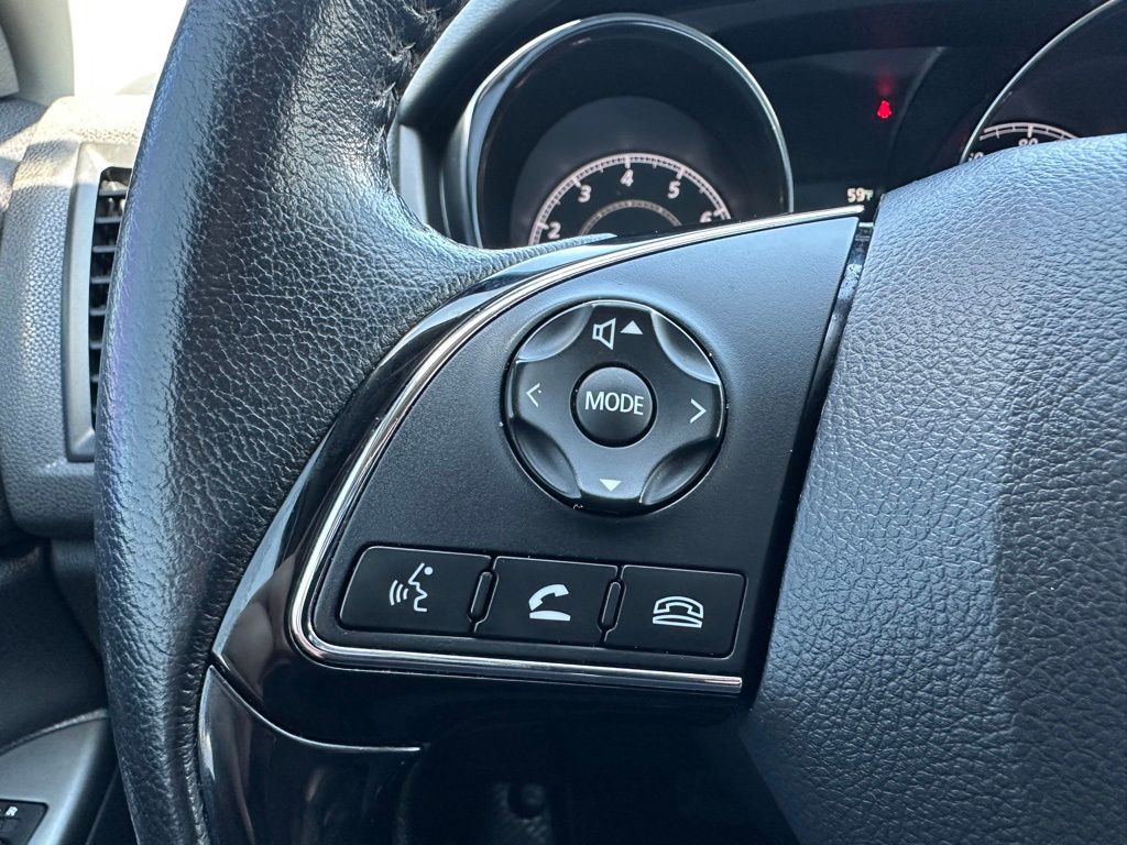2018 Mitsubishi Outlander Image 19