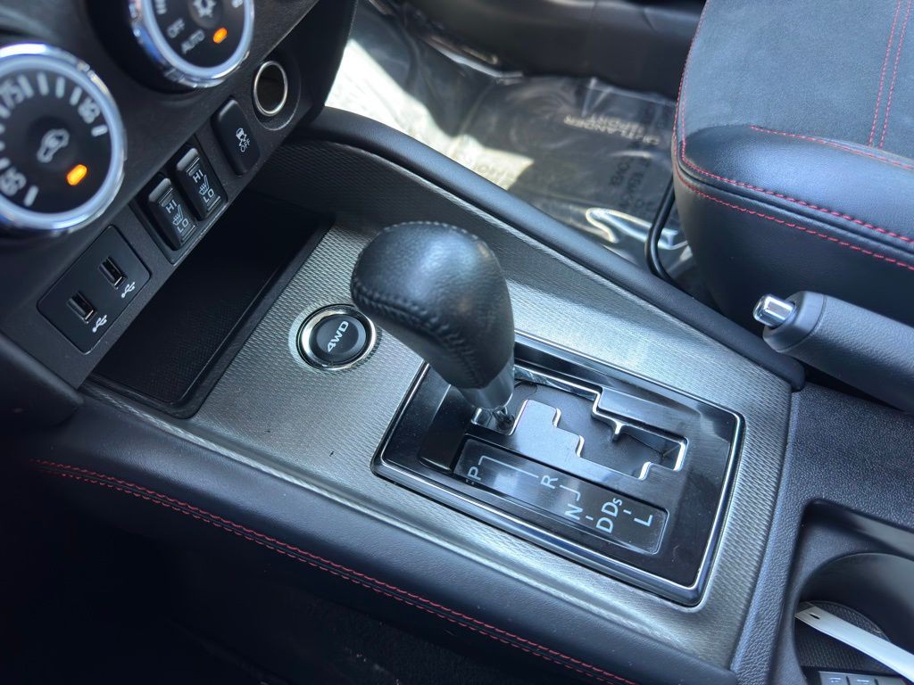 2018 Mitsubishi Outlander Image 26