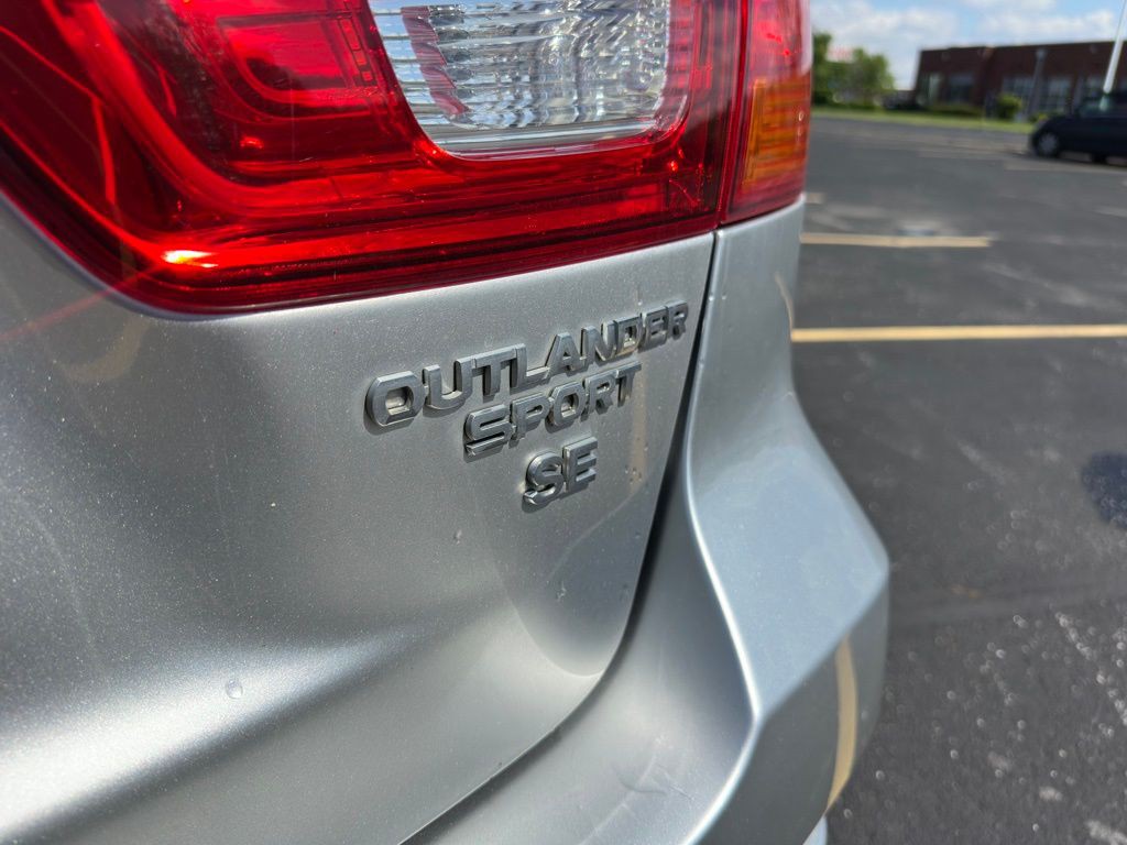 2018 Mitsubishi Outlander Image 30