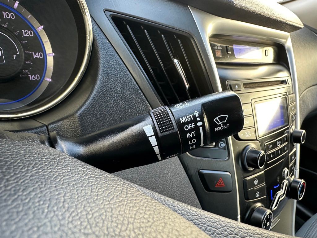 2013 Hyundai Sonata Image 12