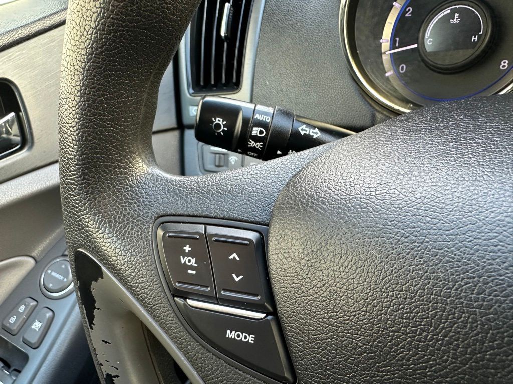 2013 Hyundai Sonata Image 14