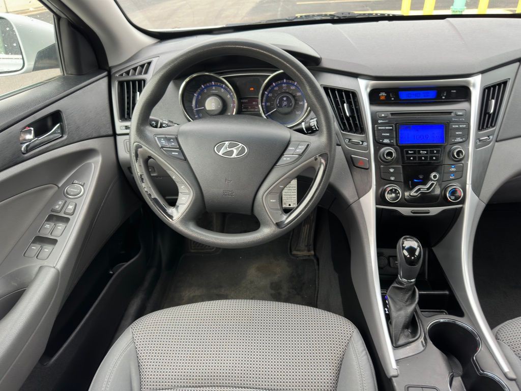 2013 Hyundai Sonata Image 7