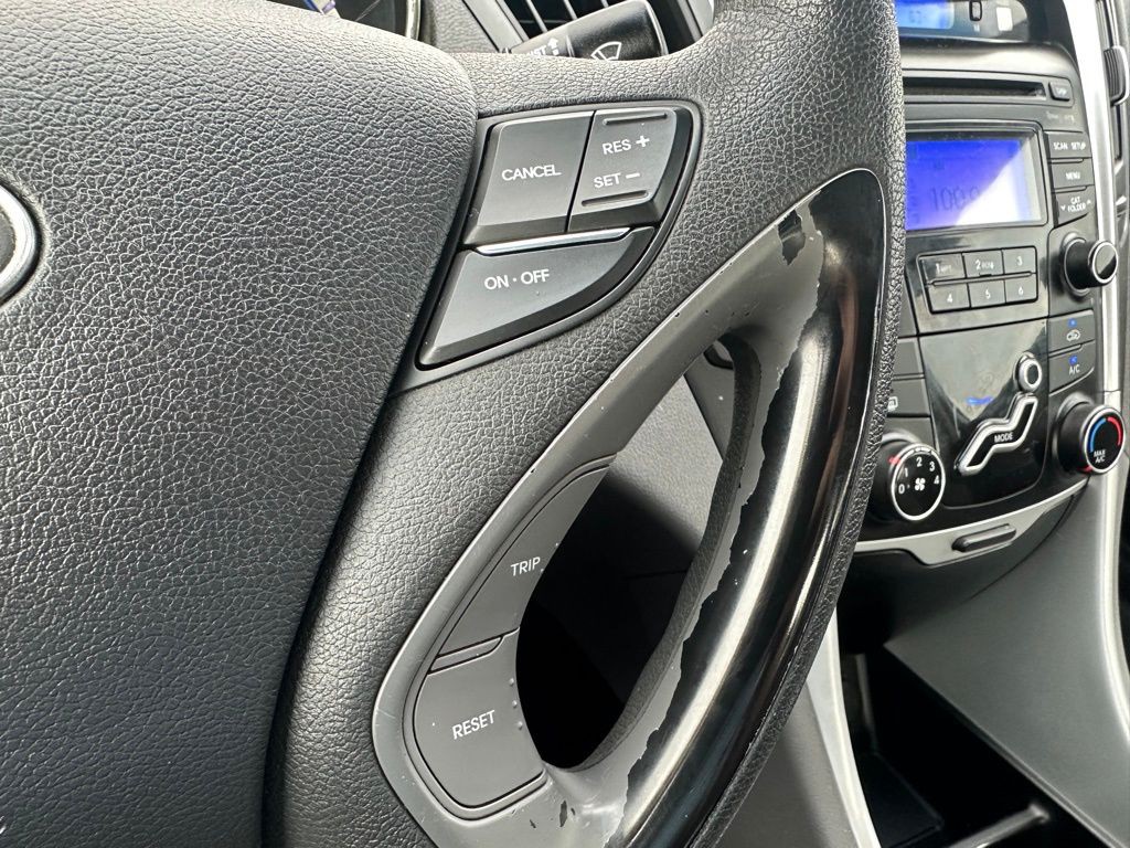 2013 Hyundai Sonata Image 17