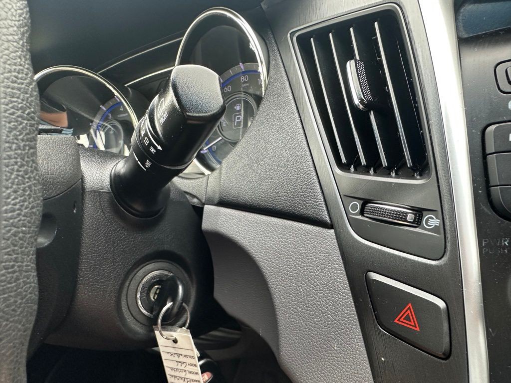 2013 Hyundai Sonata Image 20
