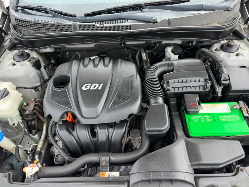 2013 Hyundai Sonata Image 25