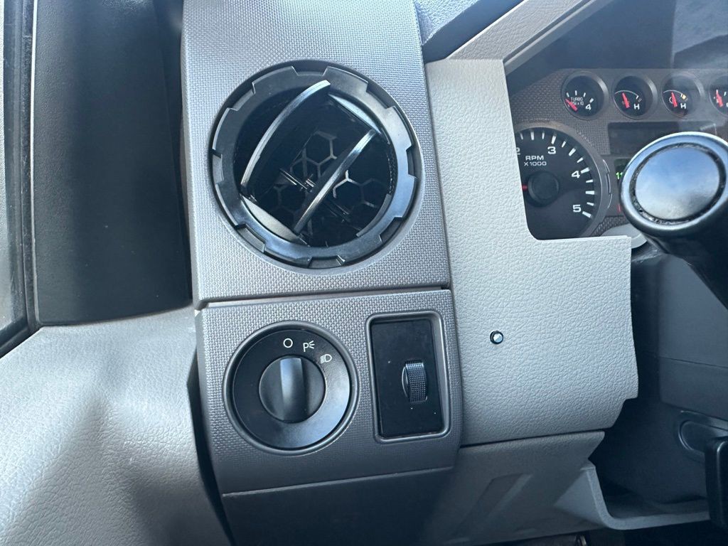 2008 Ford F-250 Image 21