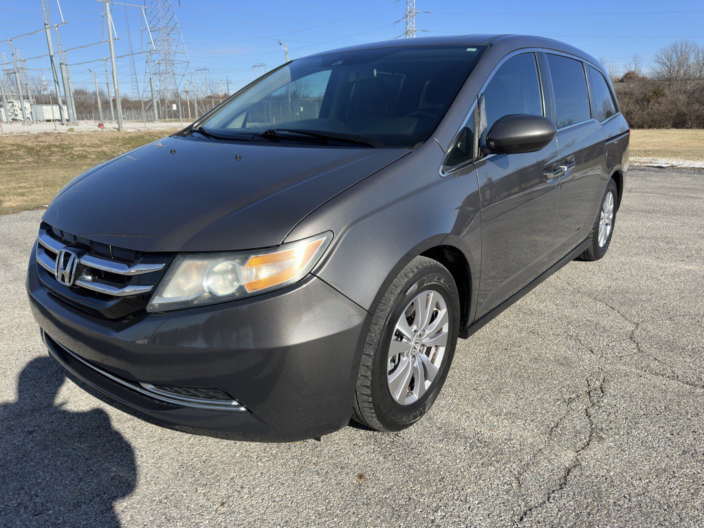 2016 Honda Odyssey Image 1