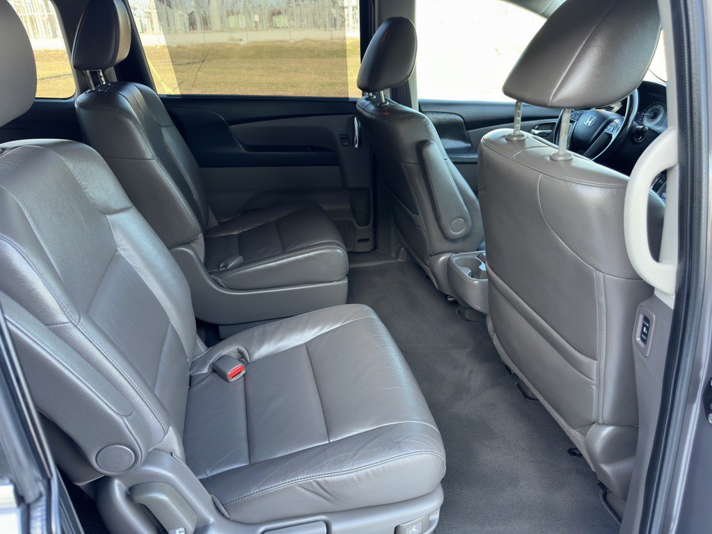 2016 Honda Odyssey Image 13