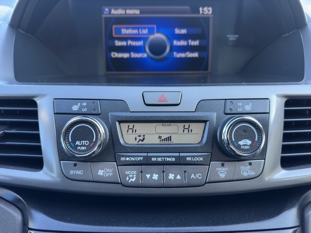 2016 Honda Odyssey Image 24