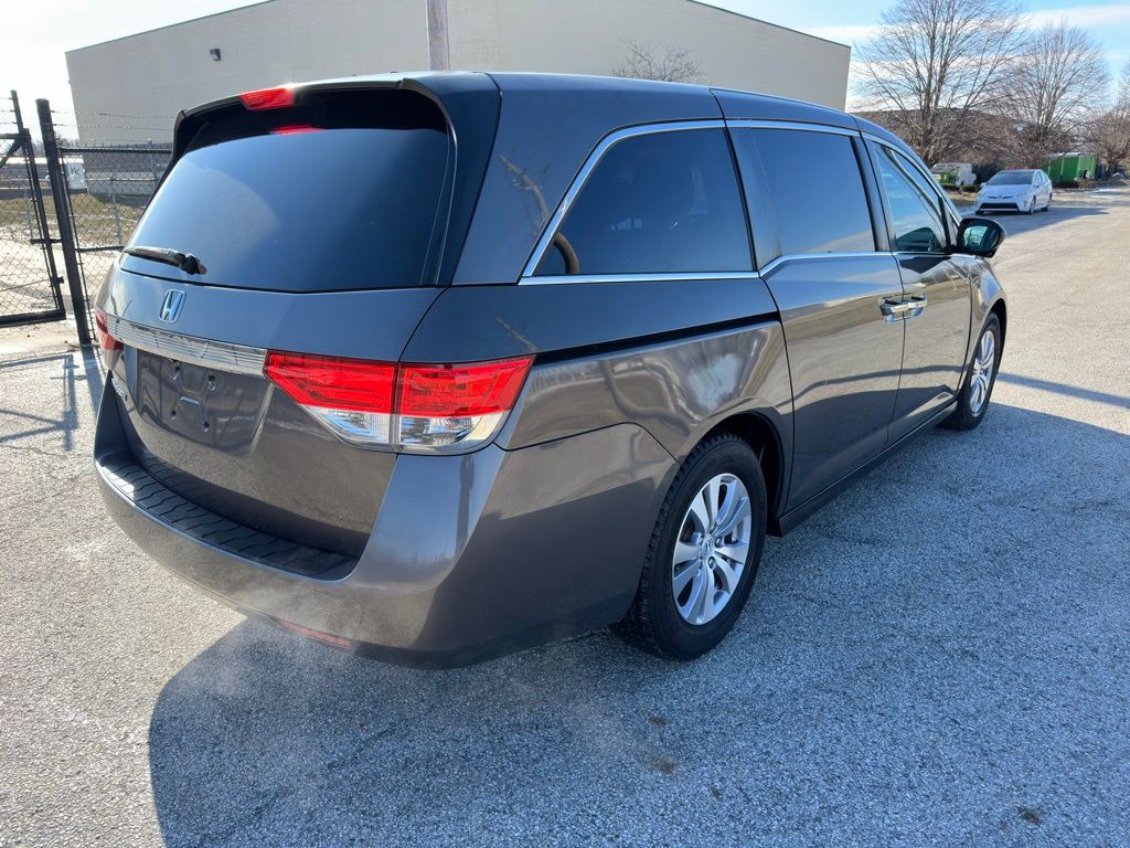 2016 Honda Odyssey Image 4
