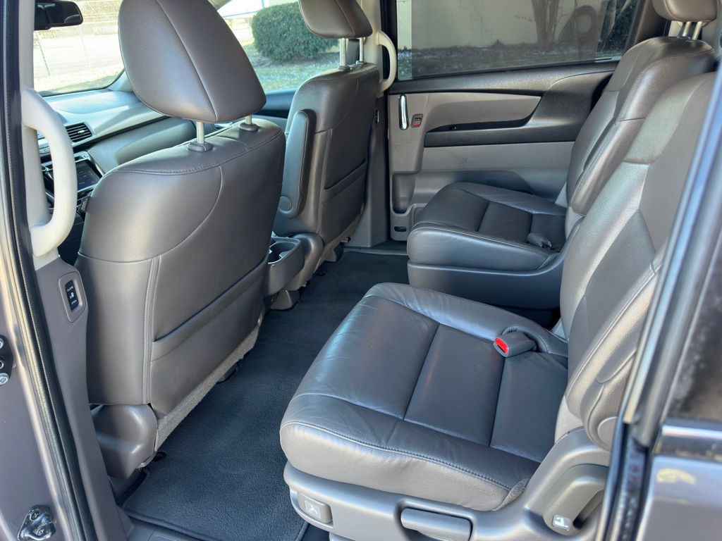 2016 Honda Odyssey Image 11