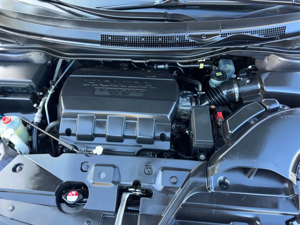 2016 Honda Odyssey Image 35