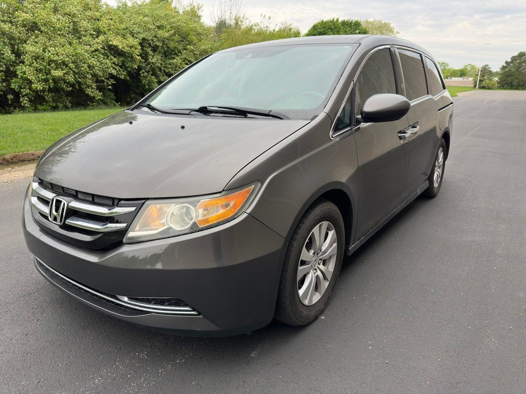 2016 Honda Odyssey Image 1