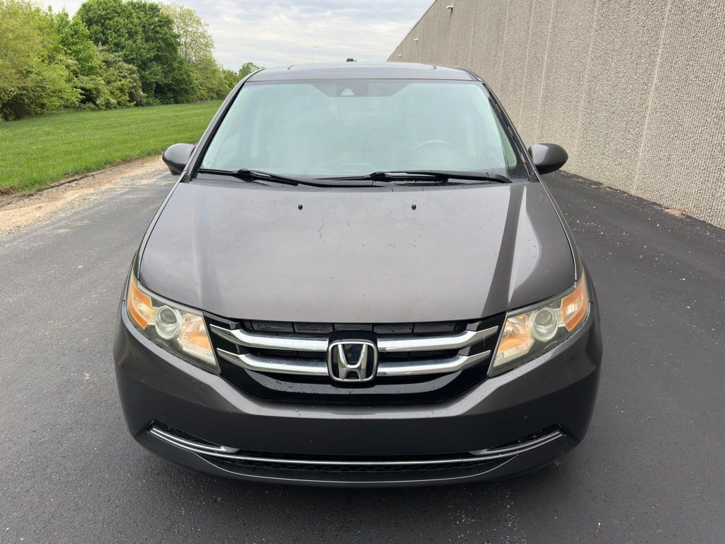 2016 Honda Odyssey Image 2