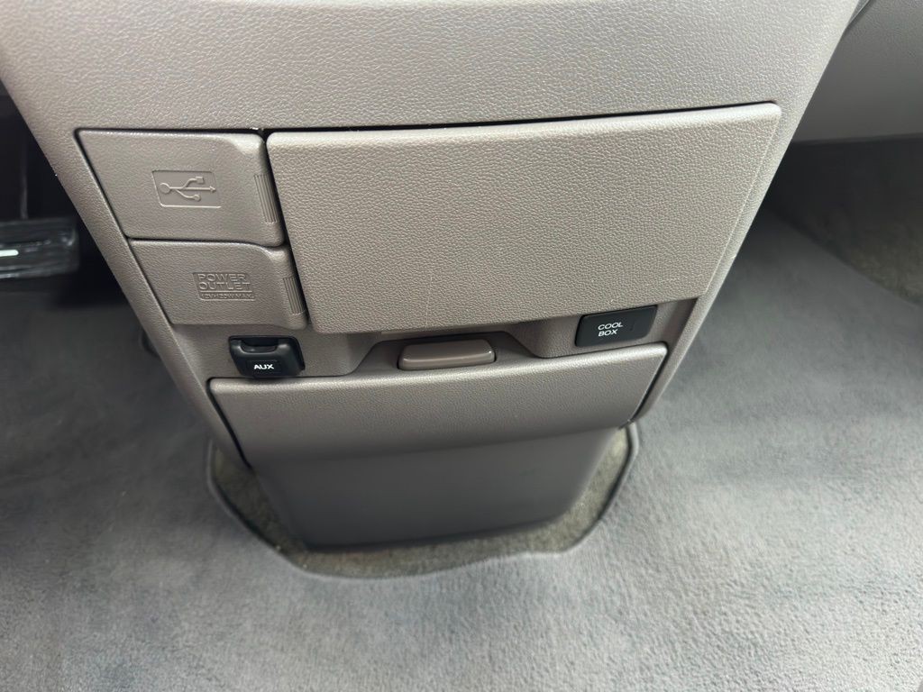2016 Honda Odyssey Image 30