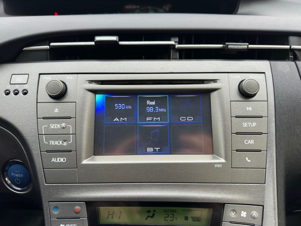 2013 Toyota Prius Image 22