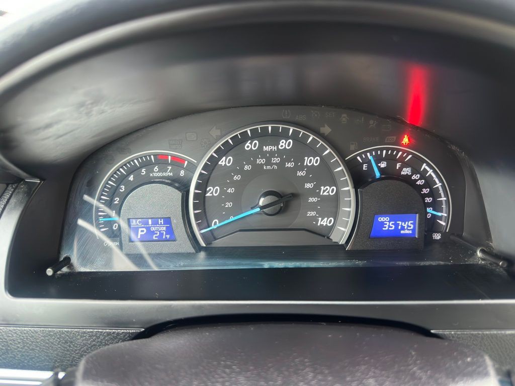 2014 Toyota Camry Image 7