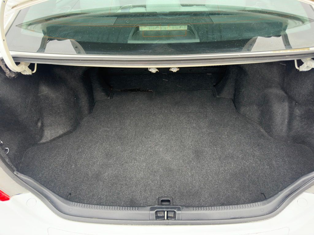 2014 Toyota Camry Image 22
