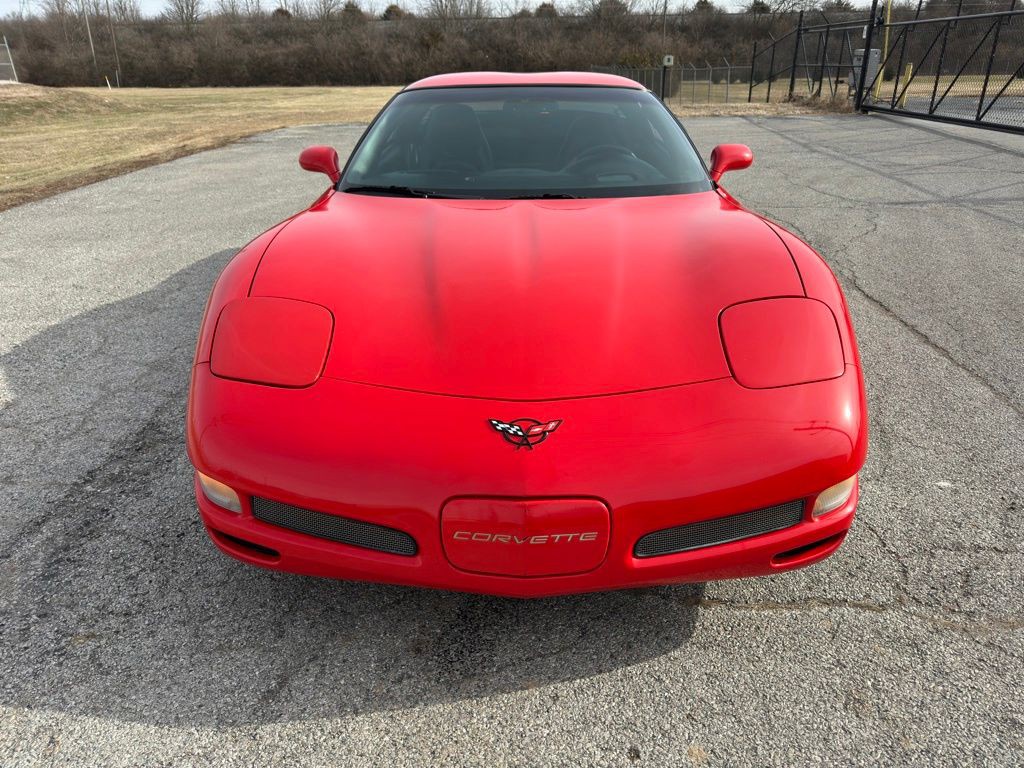 2000 Chevrolet Corvette Image 3