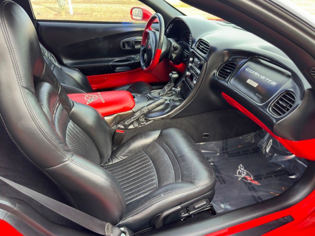 2000 Chevrolet Corvette Image 10