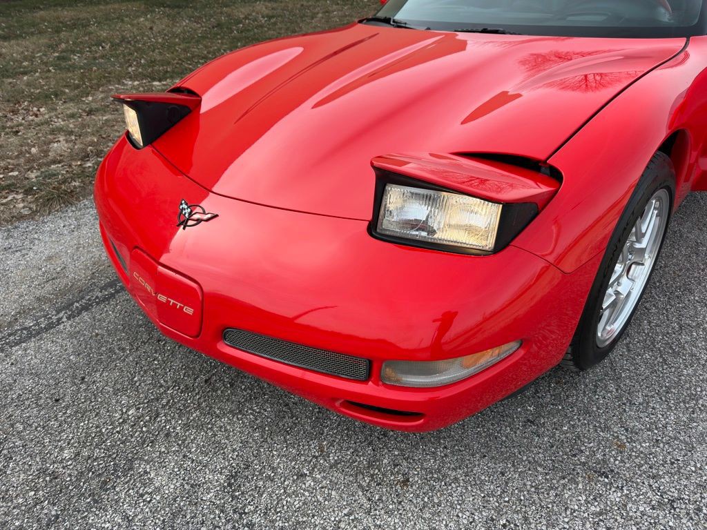 2000 Chevrolet Corvette Image 24