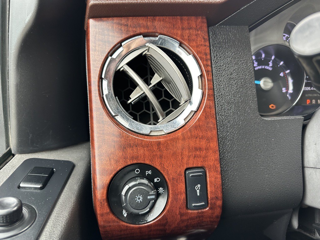 2014 Ford F-250 Image 14