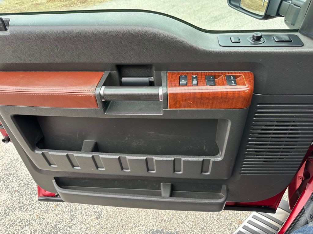 2014 Ford F-250 Image 29