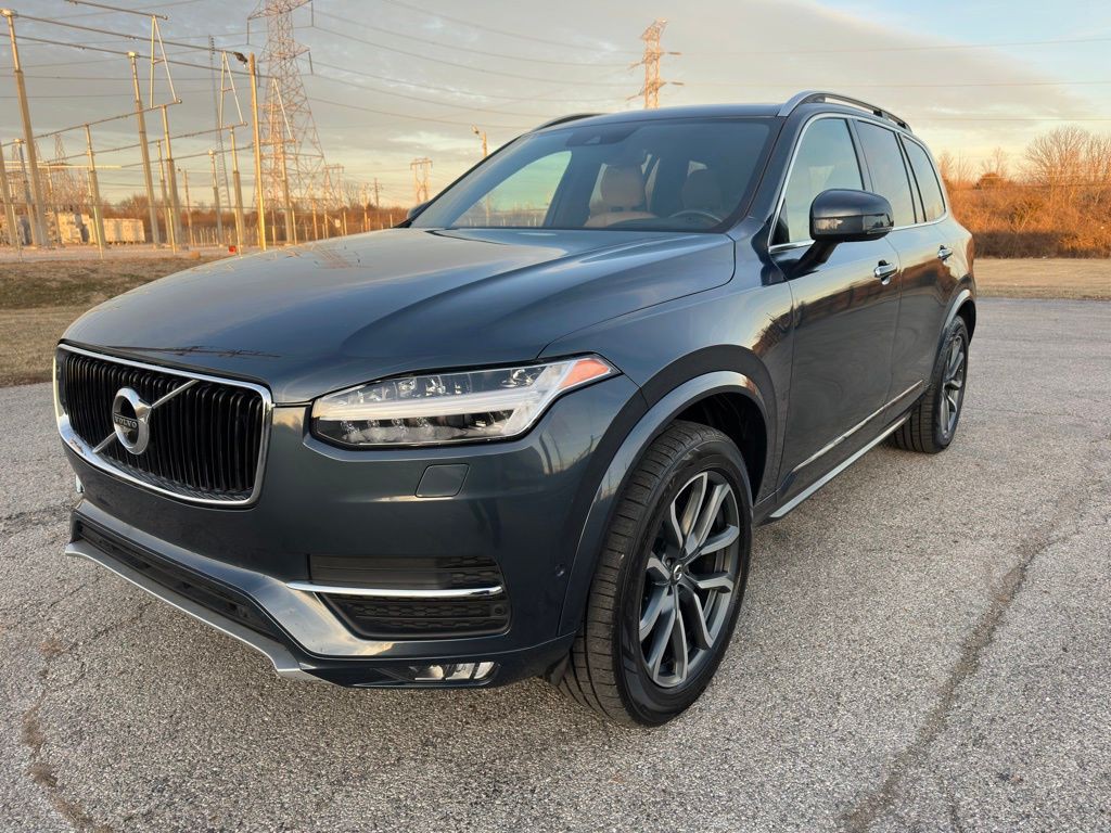 2018 Volvo XC90 Image 1