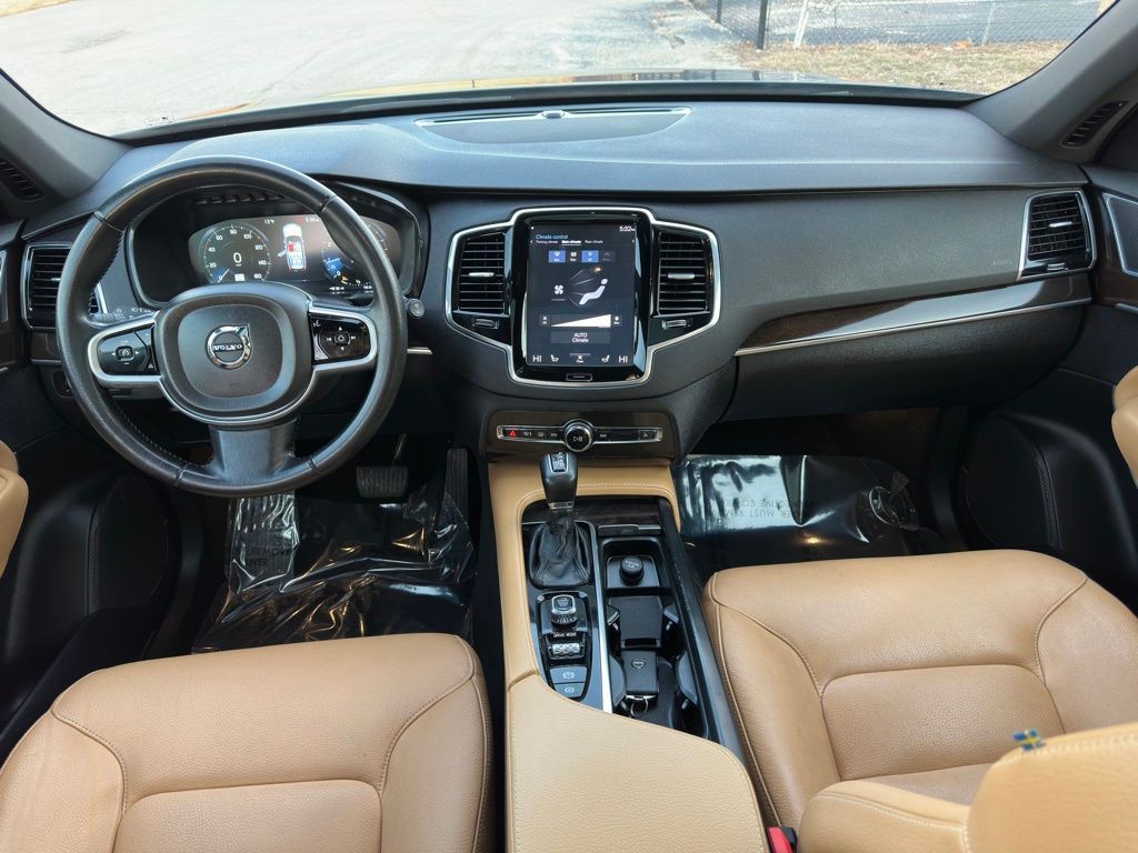 2018 Volvo XC90 Image 8
