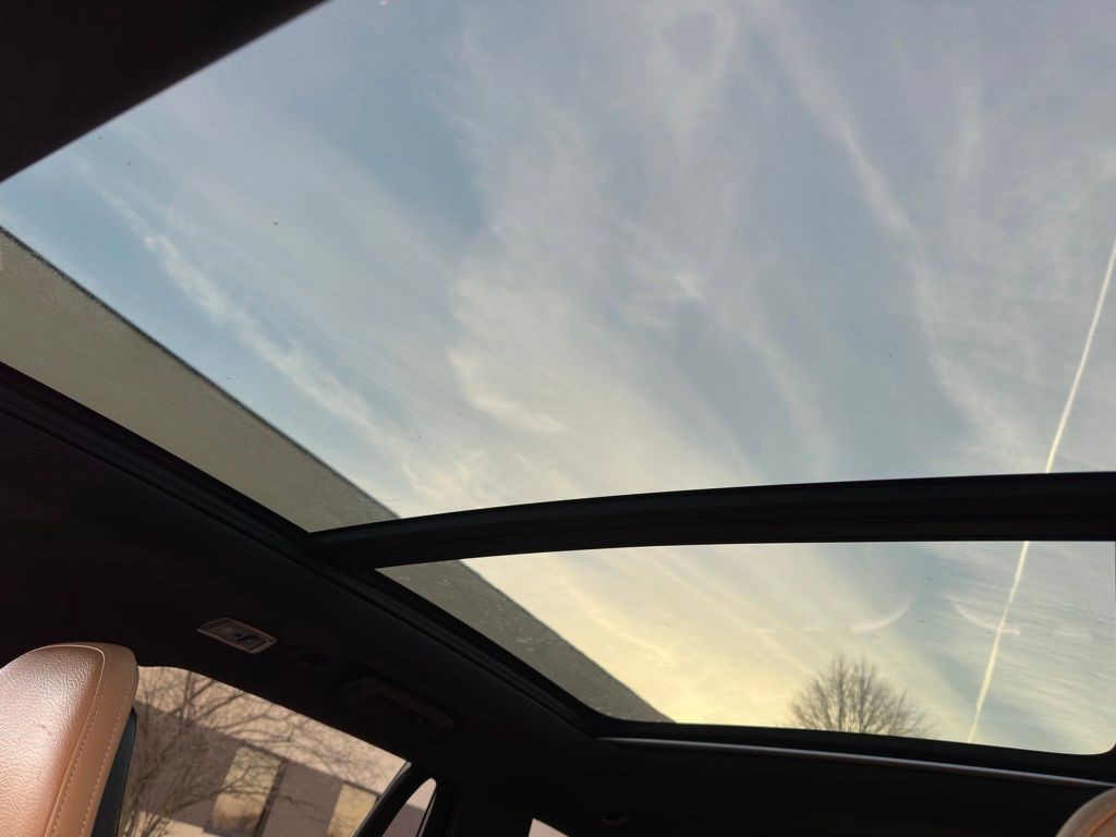 2018 Volvo XC90 Image 32