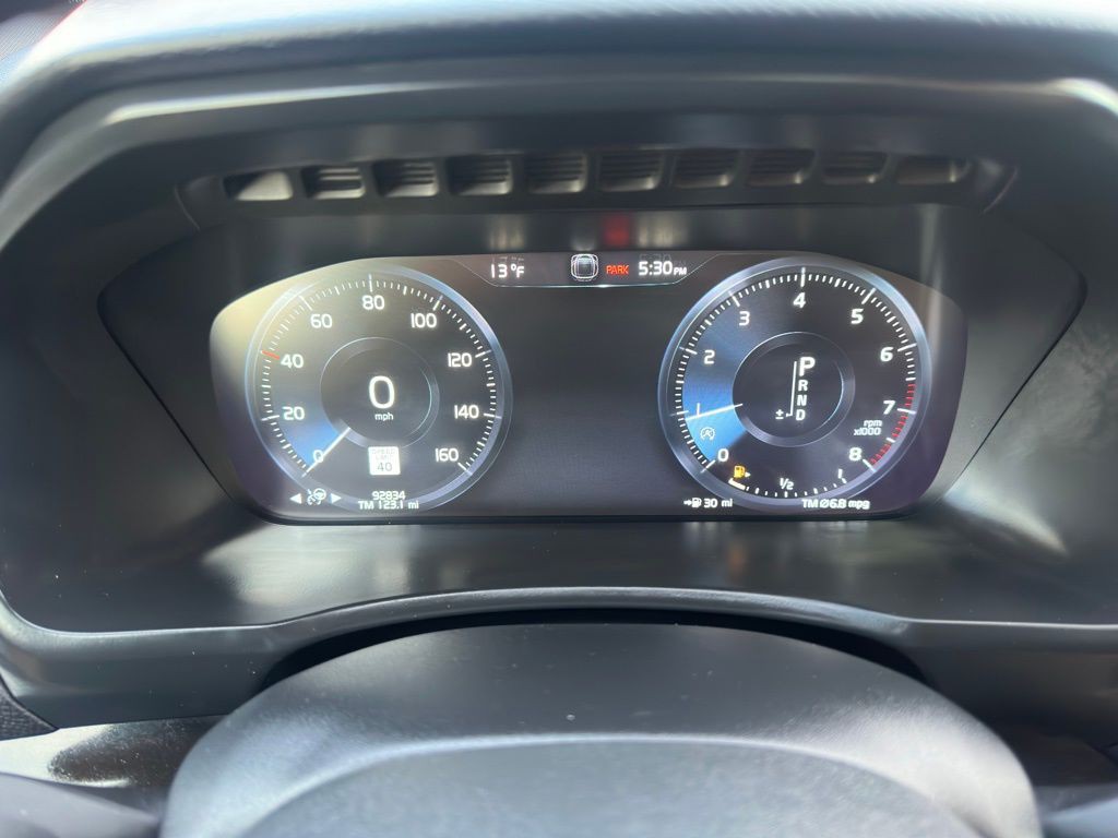 2018 Volvo XC90 Image 16