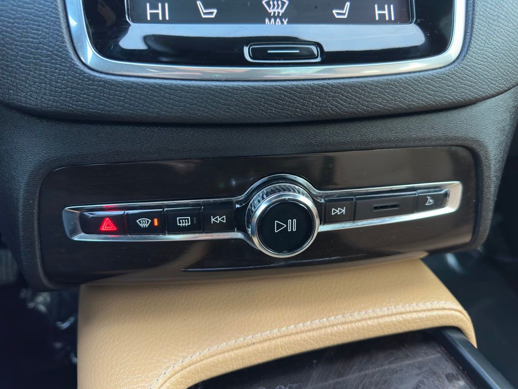 2018 Volvo XC90 Image 29