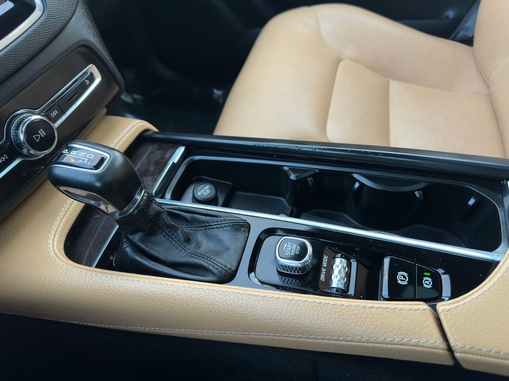 2018 Volvo XC90 Image 30